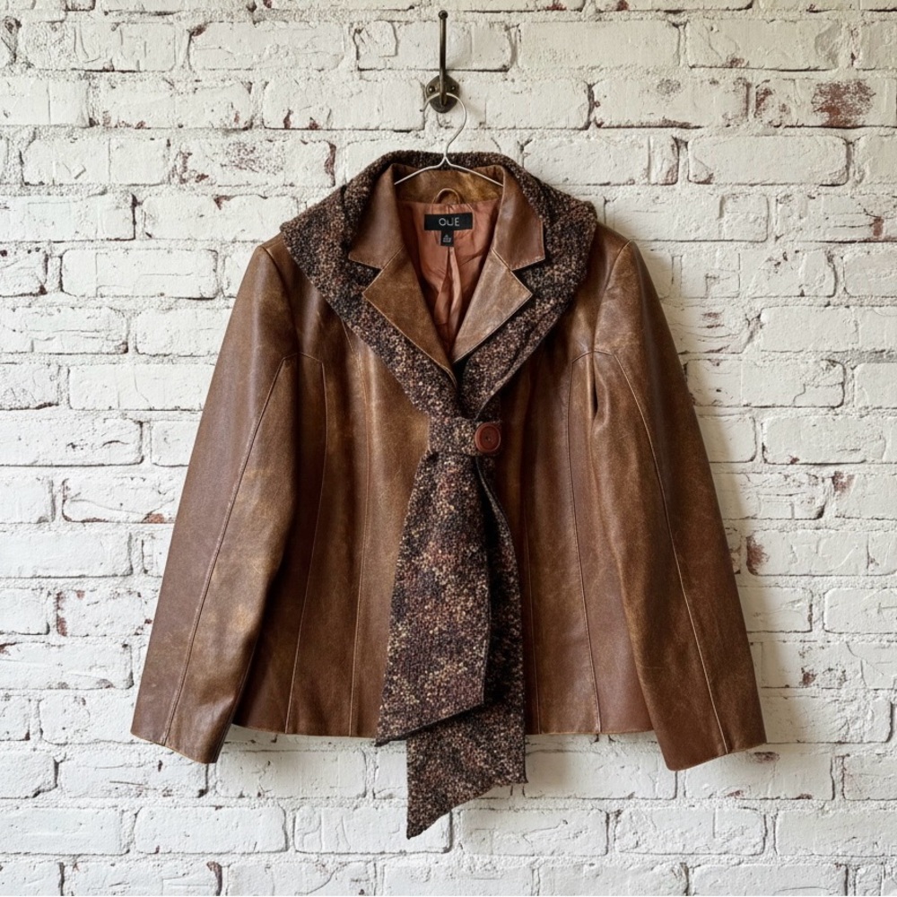 Q.U.E VTG Cognac Distressed Leather Blazer Jacket + FREE Scarf Bundle - Size L